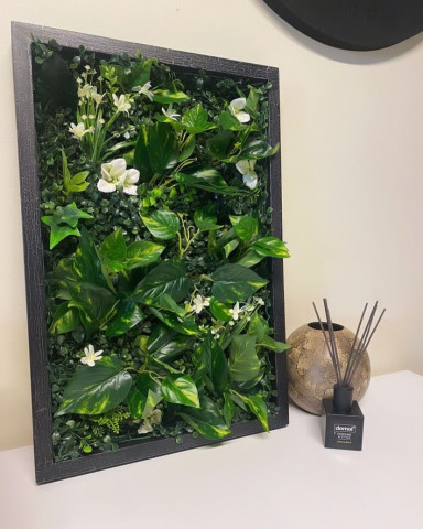 Yapay Bitki Dikey Bahçe